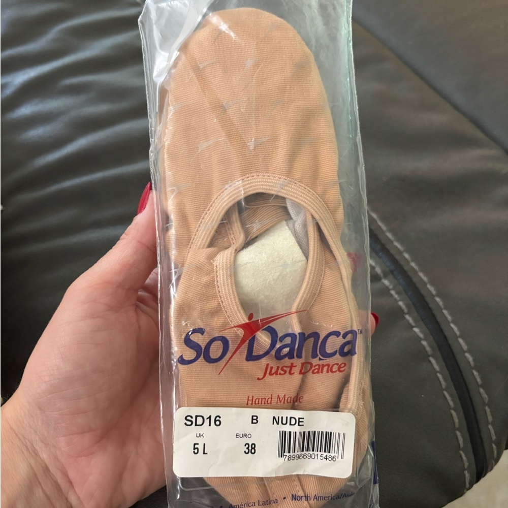 So Danca Women's Nude Ballet Shoes